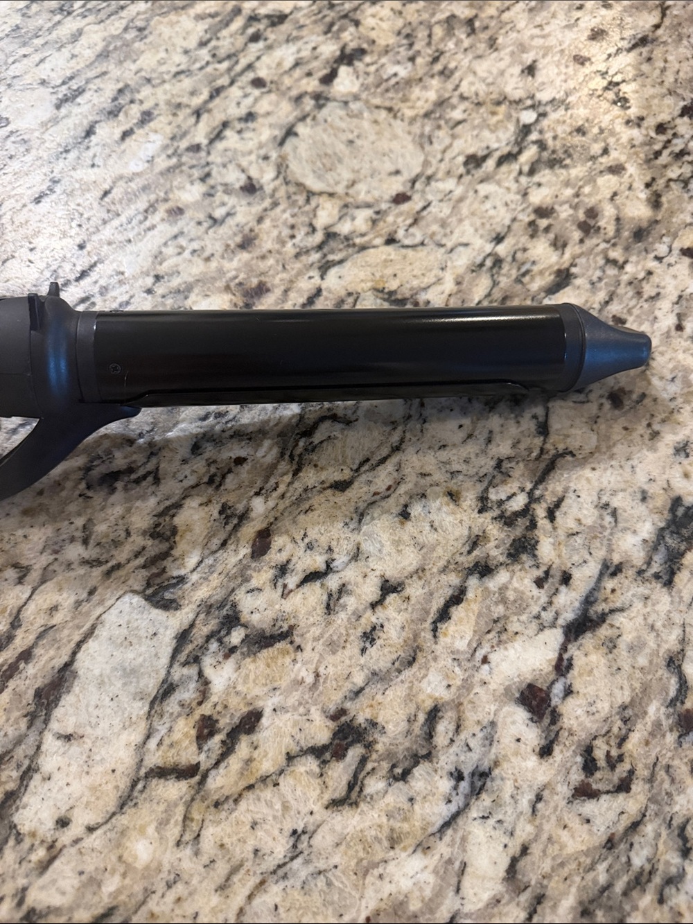 Bio Ionic 1.25” Pro Curling Iron - Picture 6 of 10